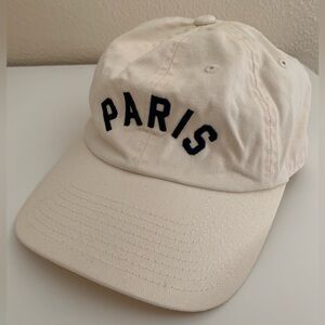 𝐏𝐑𝐈𝐂𝐄 𝐅𝐈𝐑𝐌 🎀 Paris hat